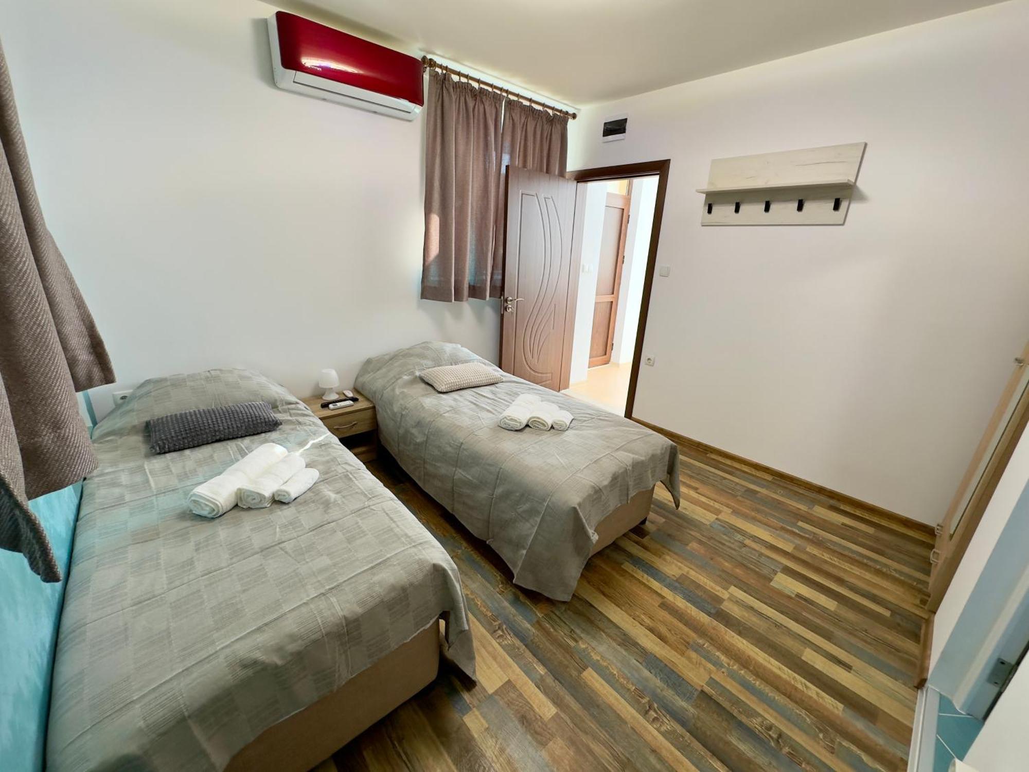 Navial Hotel Gabrovo Exterior photo