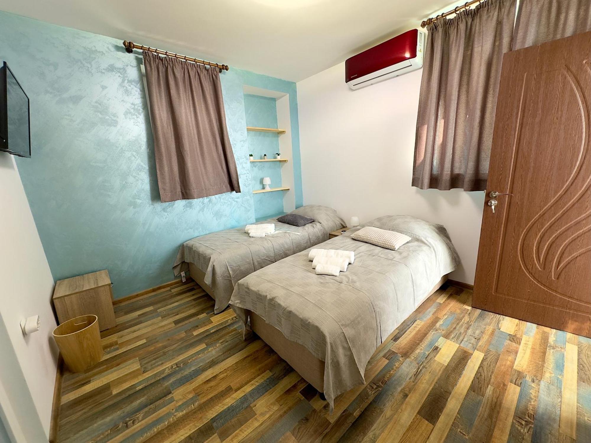 Navial Hotel Gabrovo Exterior photo