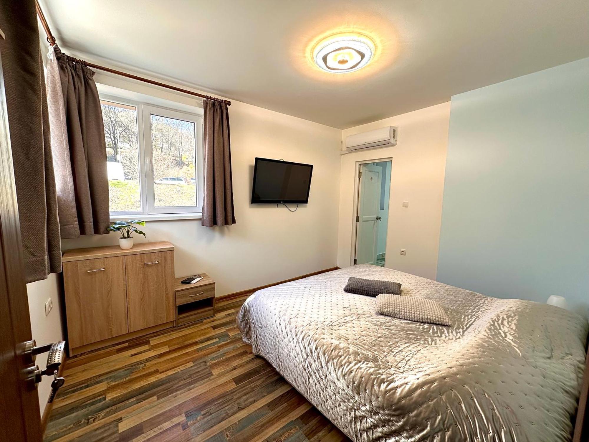 Navial Hotel Gabrovo Exterior photo